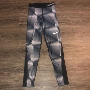 Nike pro leggings